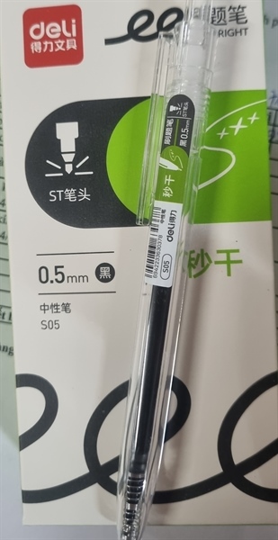 Bút gel Deli S05 đen