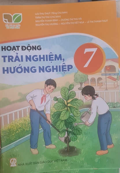 Hoạt động trải nghiệm hướng nghiệp 7 Kết nối tri thức