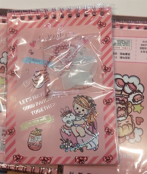 Sổ Lò Xo Sticker Dán Gấu Dâu