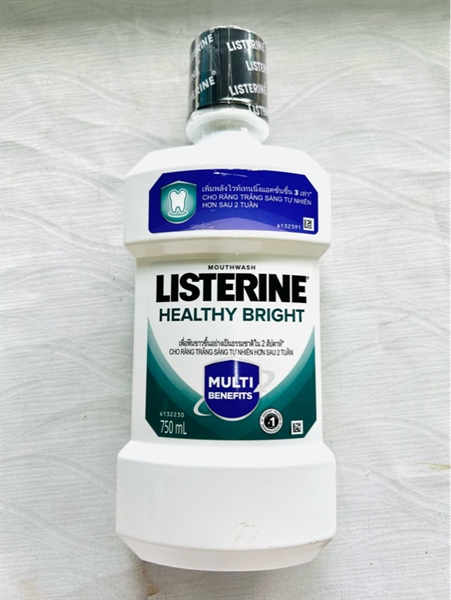 LISTERINE HEALTHY BRIGHT Nước súc miệng giúp răng trắng sáng tự nhiên hơn sau 2 tuần