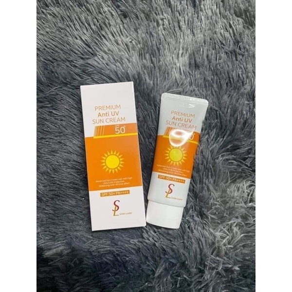 KCN SMILE LEADER M SPF 50+ E 50ML