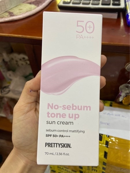 KEM CHỐNG NẮNG PRETTY SKIN TÍM 70ML