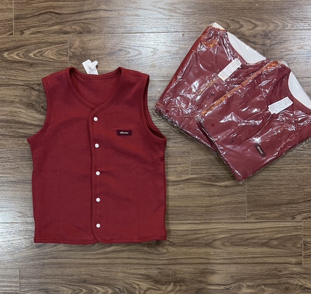 P428 Áo gile đỏ agabang