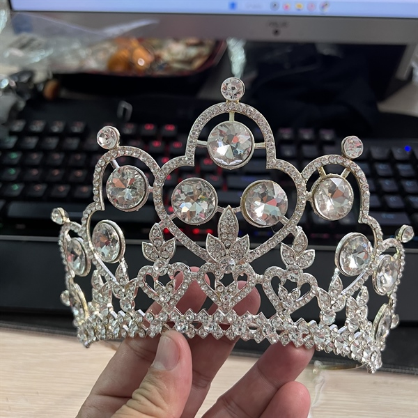 Vương miện cô dâu đá tròn dáng cao