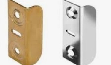 Bas chặn khóa vuông