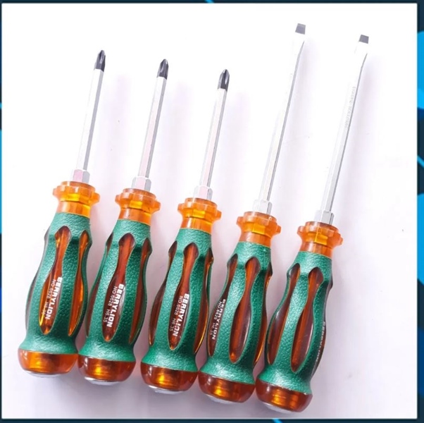 Tua Vít Đóng Sư Tử 6 x 200