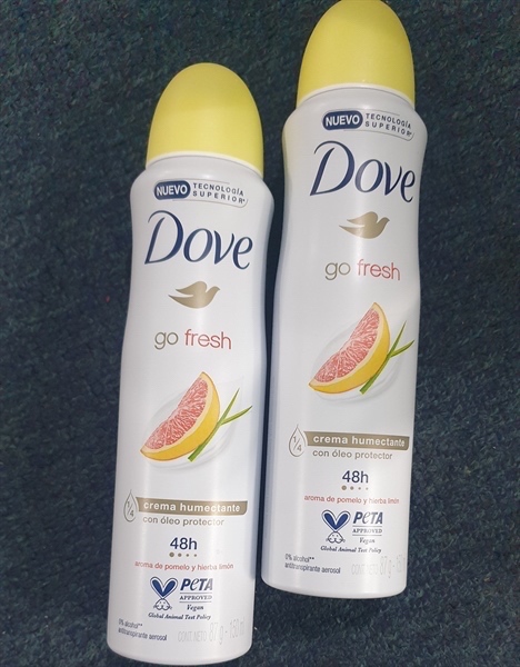 Xịt khử mùi Dove Go Fresh - Bười