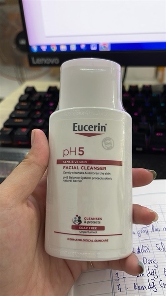 Sữa Rửa Mặt Eucerin pH5 Facial Cleanser Sensitive Skin Dịu Nhẹ Cho Da Nhạy Cảm 100ml (Mới)