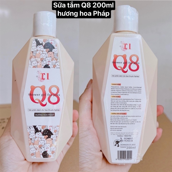Sữa tắm Q8 chai 200ml