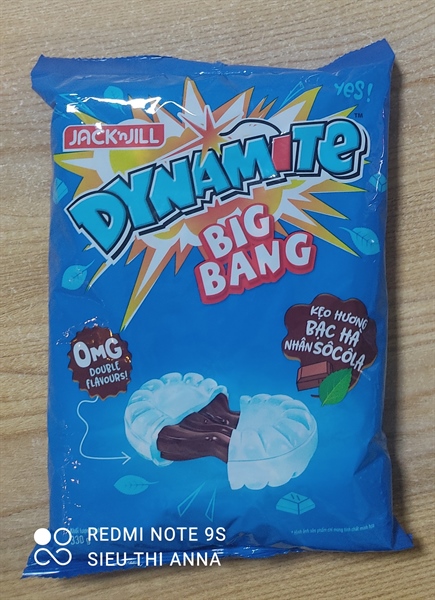 Kẹo Dynamite bạc hà nhân socola (100viên) 330ml