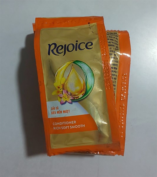Dầu Xả Rejoice Siêu Mượt