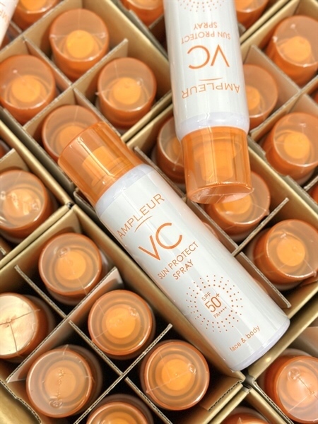 Xịt Chống Nắng Ampleur VC Sun Protect Spray 70g