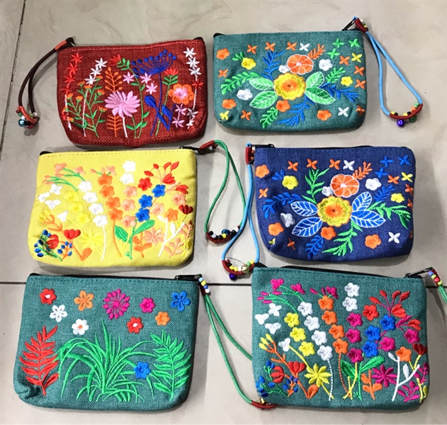 Ví vải thô bé thêu hoa, dây chuông - Wallet - Usd 1.3