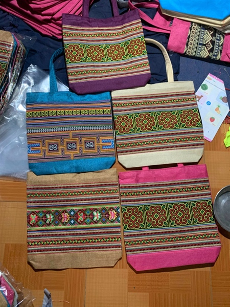 Túi thổ cẩm vải thô đay bé - Minority bag - Usd 5.8