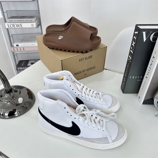 Giày Nam Nike Blazer Mid 77 Vintage White BQ6806-100