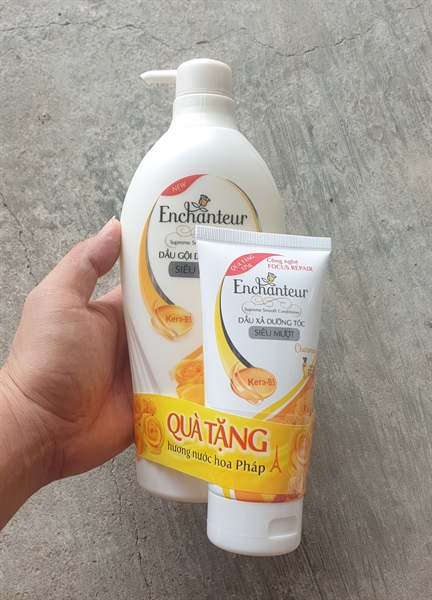 Dầu gội enchanteur vàng 650g
