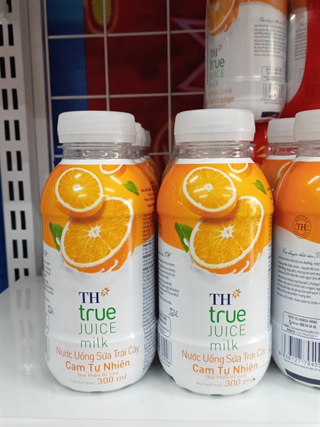 Nước uống sữa trái cây TH vị Cam (300ml)