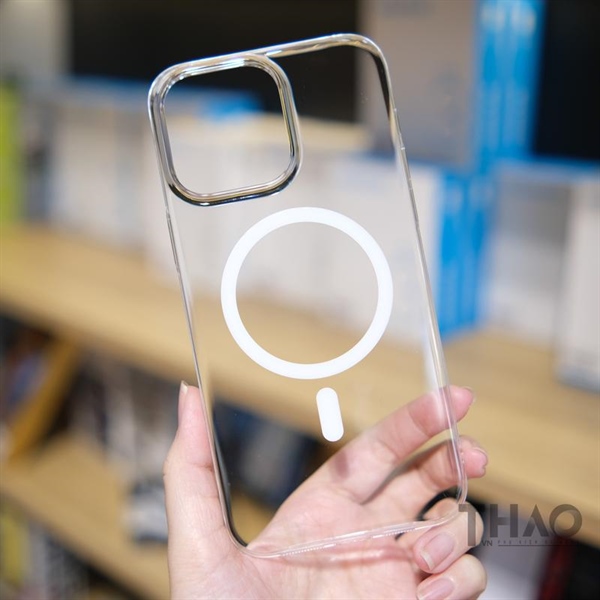 Ốp Likgus trong cứng magsafe