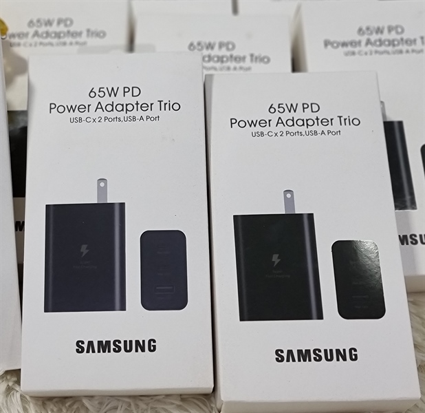 Power Adapter Trio 65W