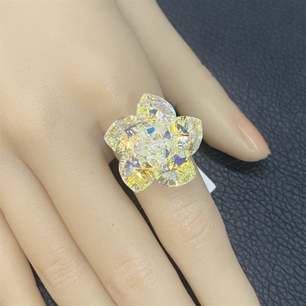 Nhẫn pha lê 6228M10 kết hoa 5 cánh