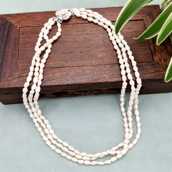 Vòng cổ ngọc trai gạo (3 dây)