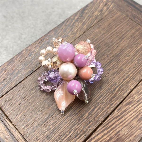 Cài áo ngọc trai Swarovski mix pha lê và hạt thủy tinh