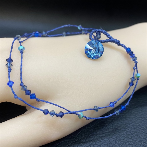 Lắc chân pha lê dây gút