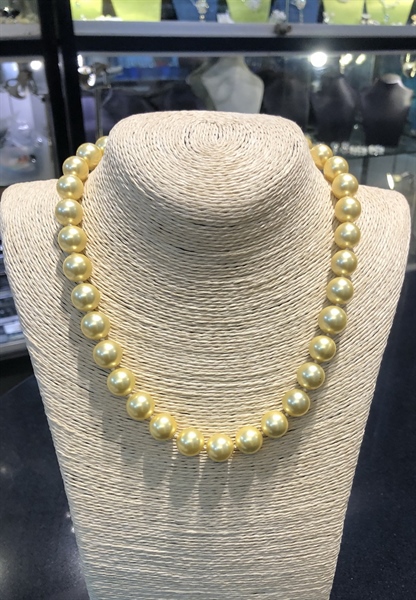 Vòng cổ đá biển vỏ ốc xi màu ngọc trai 12 li