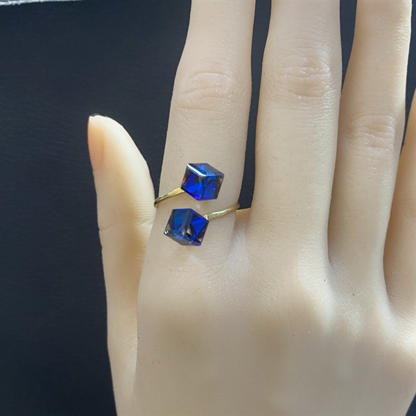 Nhẫn pha lê 2 hạt vuông