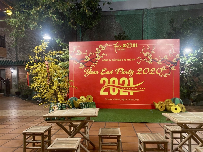 BÀN GHẾ TRE ĐẠO CỤ