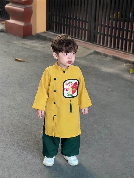 Set áo dài BT An vàng Kamaca