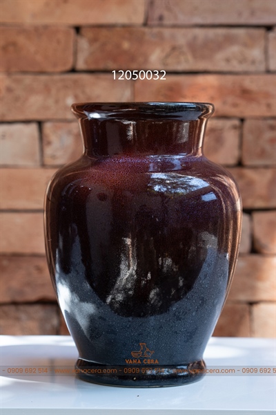 BÌNH HOA DÁNG ĐÙI ẾCH NHỎ MÀU MẬN H22M11