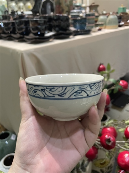Chén VIỀN HOA VĂN XANH LAM
