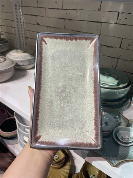Đĩa chữ nhật 23 MEN NGỌC NÂU