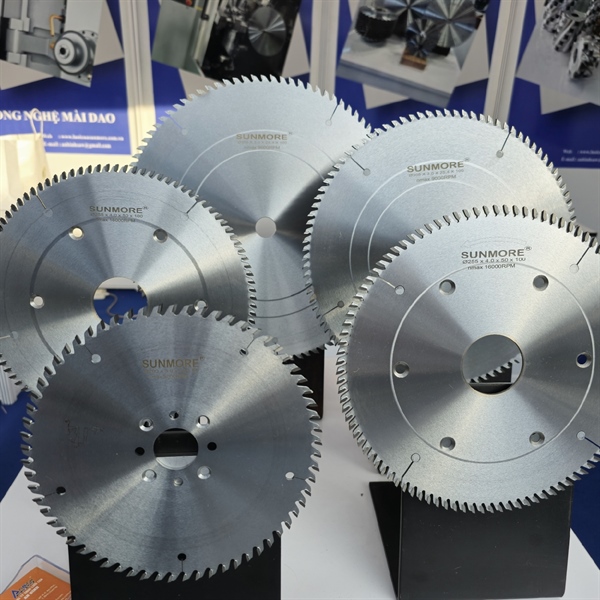 Lưỡi cưa sunmore 300*3.2*30*96T