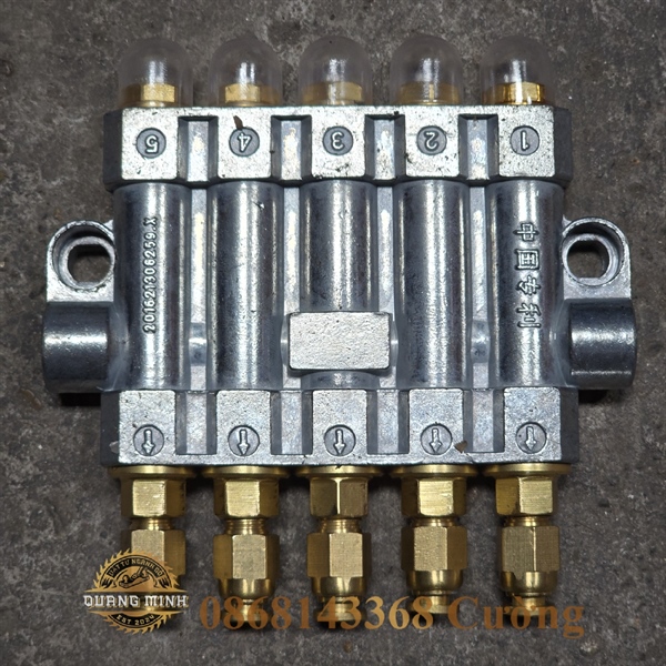 Chia dầu máy cnc