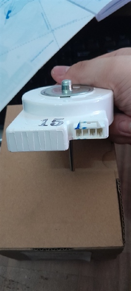 https://cdn2-retail-images.kiotviet.vn/vattutinquang/5a8ecdce8a484d5189f3eef944ca67c5.jpg