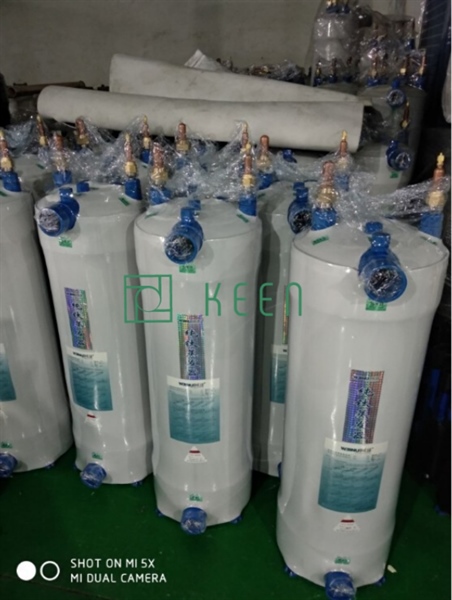  Bầu lạnh titan 10HP ( 1 mạch gas) (cái)
