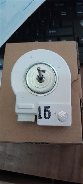 Quạt tủ lạnh sứ Samsung 15V