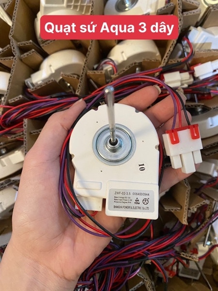 Quạt tủ lạnh sứ Aqua 13v ( 3 dây )