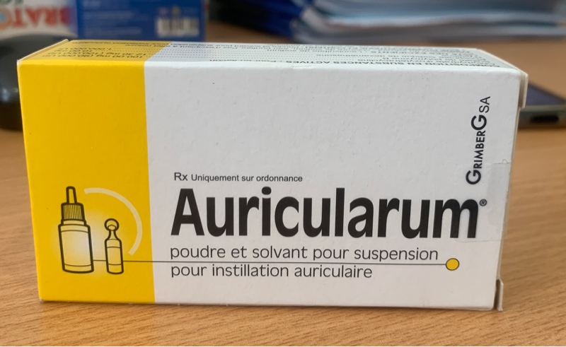 Auricularum 10ml (oxytetracylin......) (Hộp 1 lọ + 1 ống dung môi) - Pháp