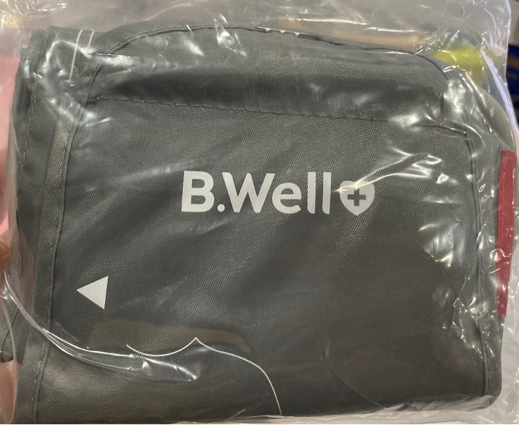 Vòng bít dùng cho máy đo huyết áp bắp tay B.Well 22 x 42cm (Size M-L) 2