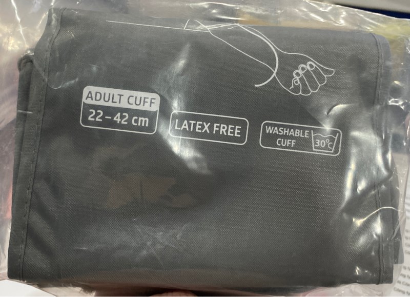 Vòng bít dùng cho máy đo huyết áp bắp tay B.Well 22 x 42cm (Size M-L)