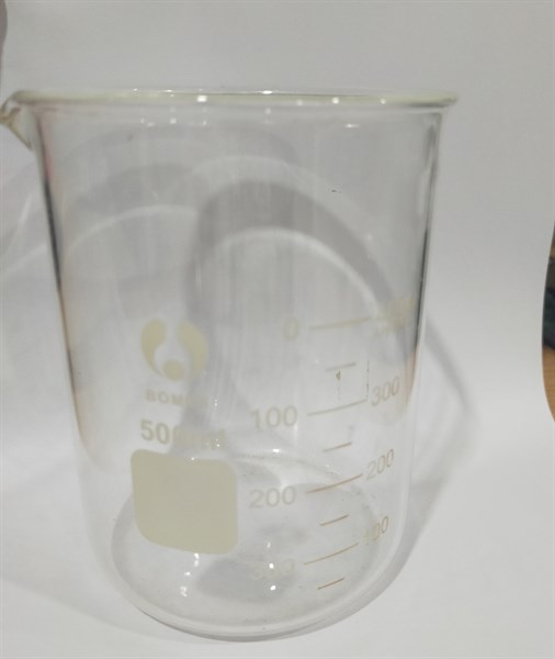 Cốc thủy tinh có mỏ 500ml