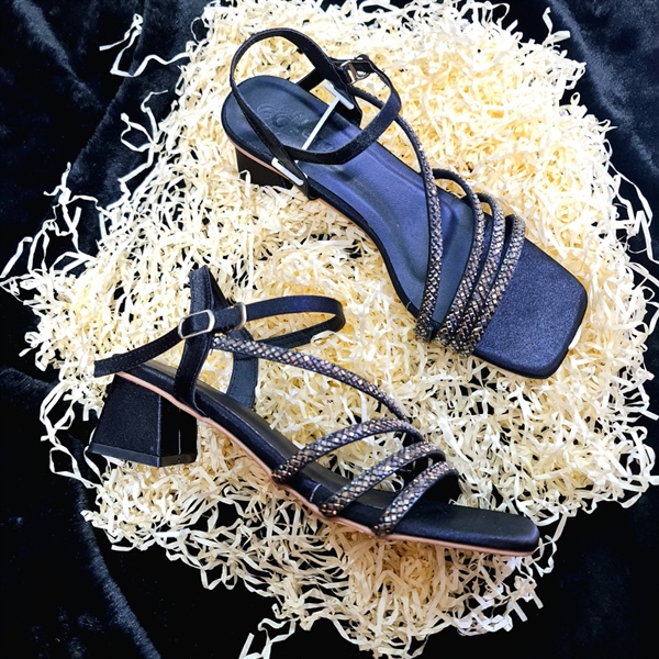 Giày Sandal Hera Quai Xoàn Chéo GV