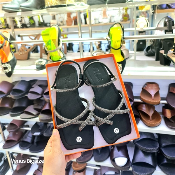 Sandal Bệt Quai Xoàn Xỏ Ngón Đế Táo