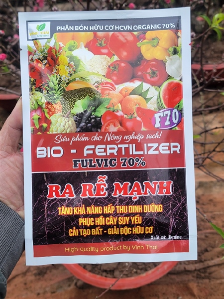 Phân bón hữu cơ Fulvic 200g. kích rễ cực mạnh, to củ, lớn quả, bóng trái dùng cho nông sản sạch organic