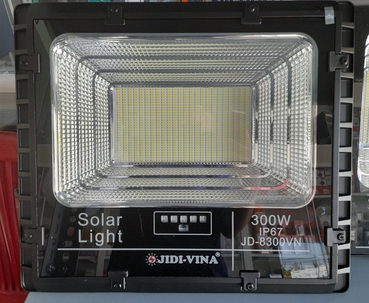 Đèn pha NLMT JD-8300VN 300W