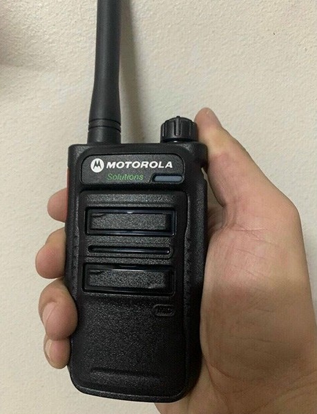 Máy bộ đàm Motorola CP2100