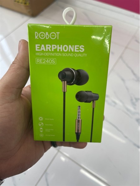 Tai nghe dây ROBOT RE240S
